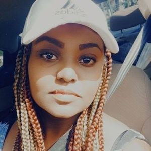 Meet your Posher, Tsegenet